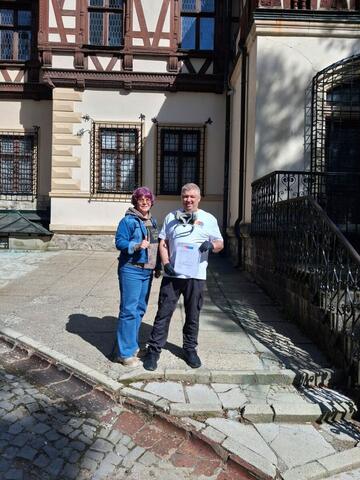 Operator Compania DDD și un reprezentant al clientului, cu procesul-verbal semnat la finalul lucrării