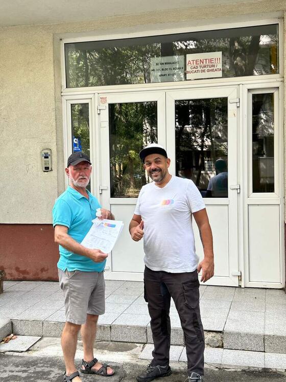 Operatorul Compania DDD și administratorul asociației de proprietari din Bd. Ion Mihalache nr. 331, bloc 13, cu raportul intervenției în mână